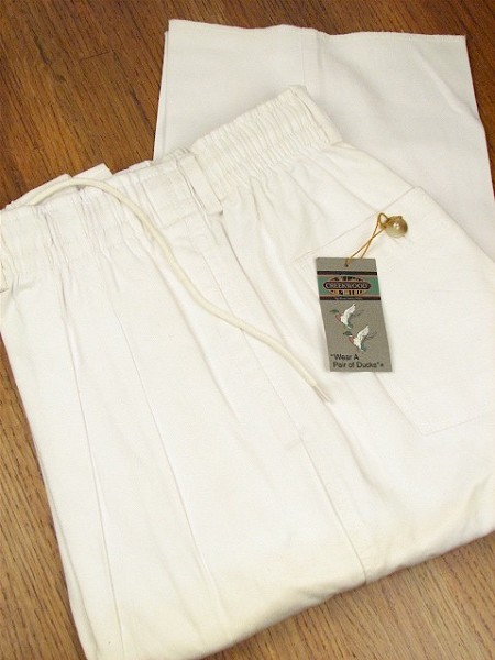 #348597. 44 . WHITE Retail $  55.00 Cotton Casual Pants by CREEKWOOD. ELASTIC TWILL IRR Whs A:  5